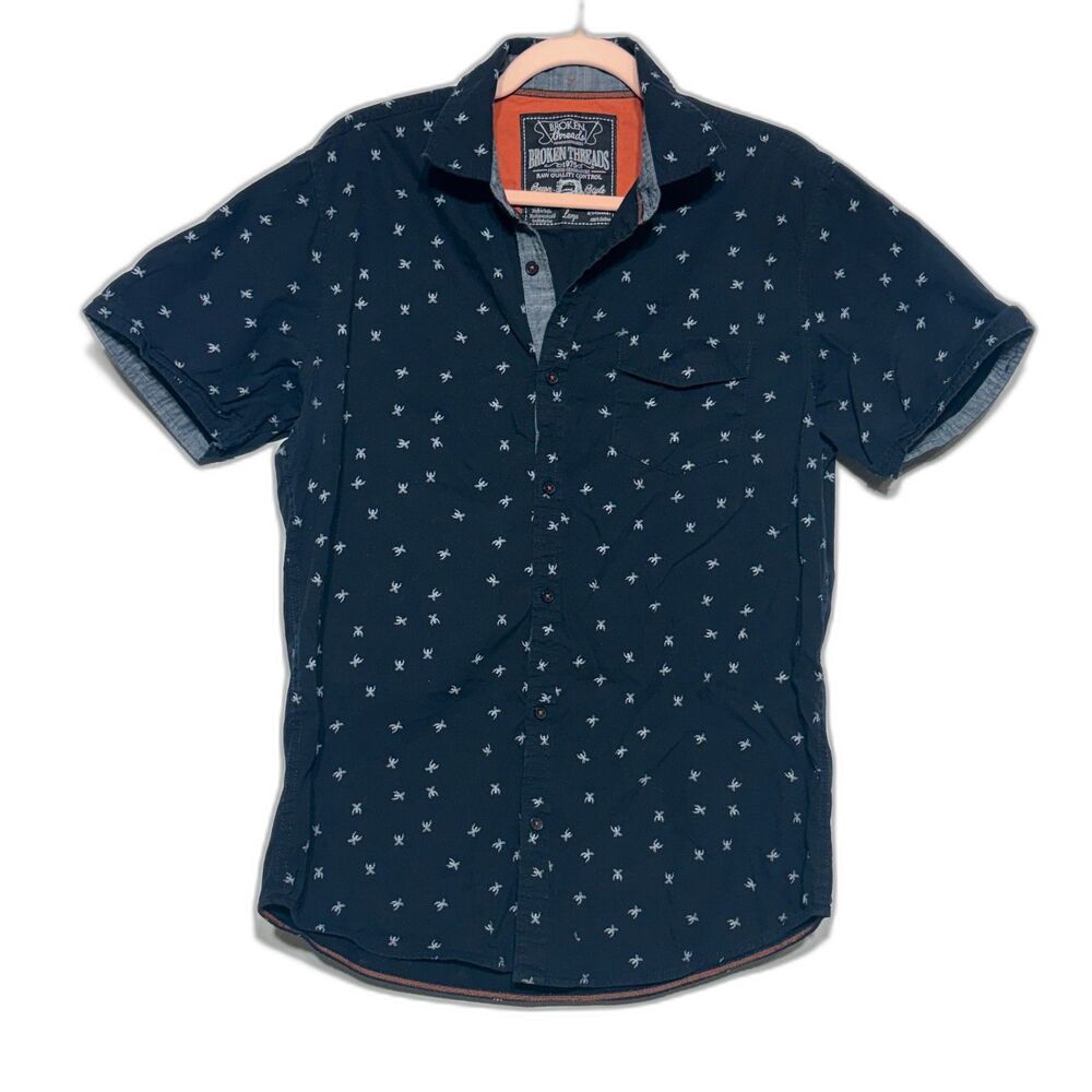 Broken Threads Mens Short Sleeve Casual Button Down - Large GUC